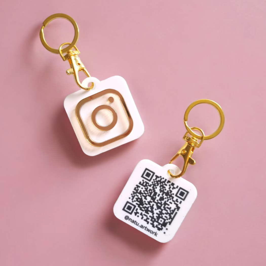 QR CODE  KEYCHAIN TAG